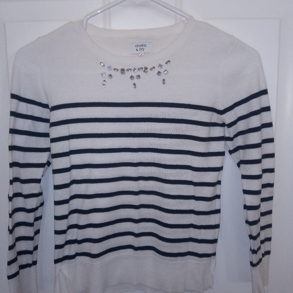 Crown and Ivy sweater - Picture 1 of 3